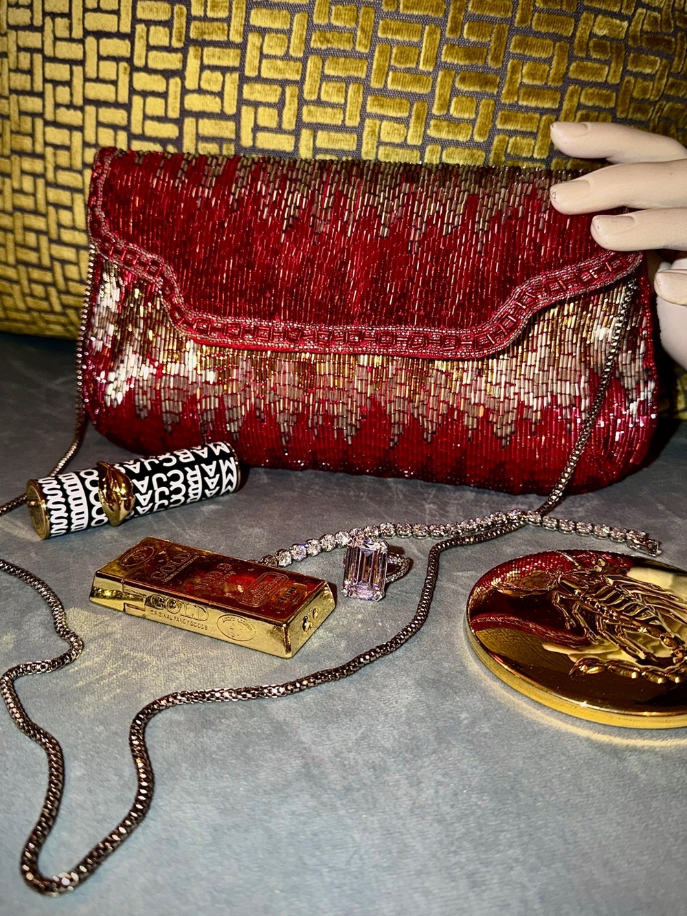 ♥️ Vintage 1970’s Delill Gold Red and Platinum Beaded Evening Bag